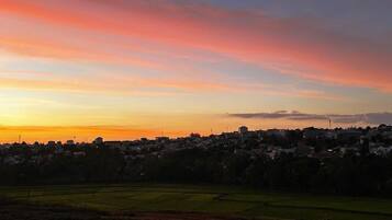 Studio cơ bản, ban công, quang cảnh thành phố | Khác