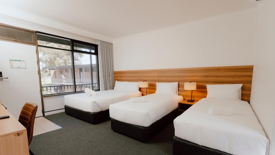 Canberra Park Motel