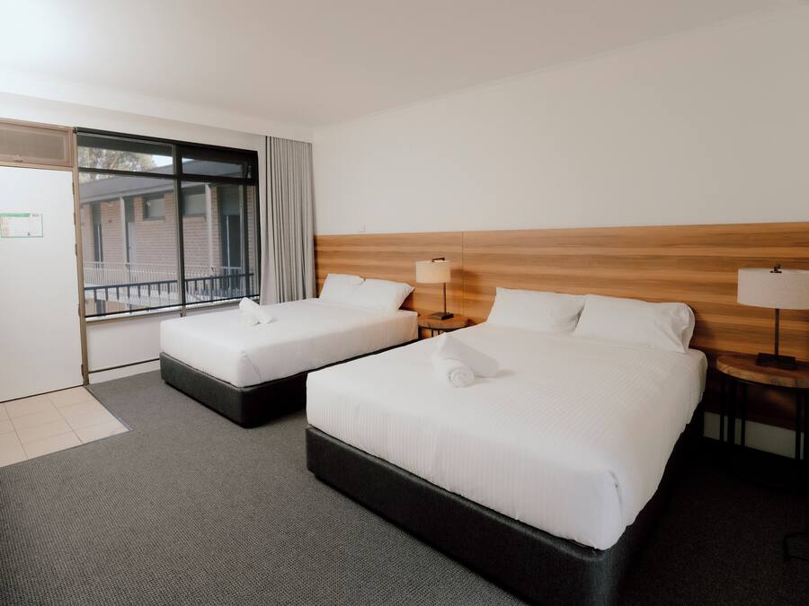 Standard Twin Room | Blackout curtains, iron/ironing board, free WiFi