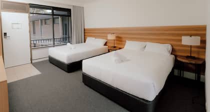 Canberra Park Motel