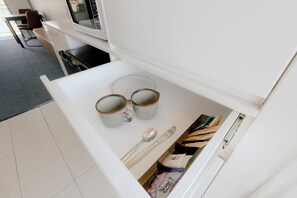 Room amenity - Canberra Park Motel (Watson)