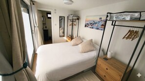 Luokittelematon kuva, 2 kautta 8, painike