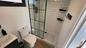 Luokittelematon kuva, 5 kautta 8, painike