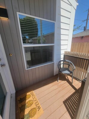 Unclassified image, 4 of 9, button - Cozy studio ADU in lovely Los Angeles with refreshing AC near SoFi Stadium (Los Angeles)