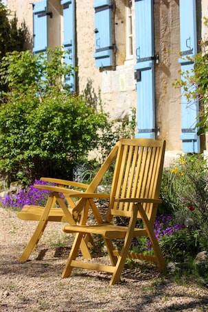 Property grounds. Domaine Le Petit Garem