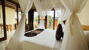 Villa, vistas a la piscina