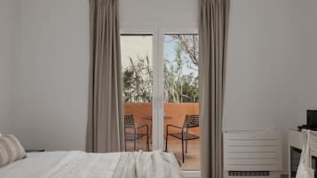 Classic Room, Balcony, City View