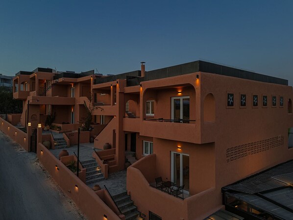 Exterior - Papi Boutique Hotel (Aegina)