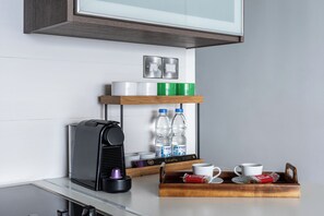 Studio, pemandangan laut | Interior