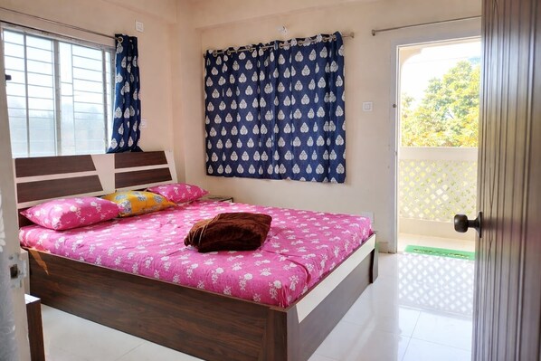 Unclassified image, 1 of 6, button - Arjun Guest House (Kolkata)