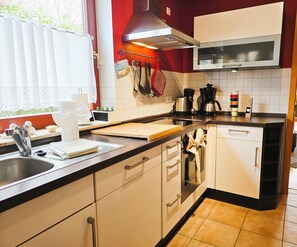 Private kitchen - Vrbo Property (Rerik)