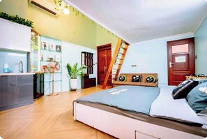 베이직 스튜디오, 발코니