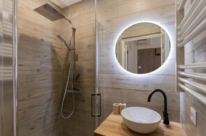 Shower, hair dryer, towels - Tréguier Town Centre - Charm and Cathedral View (Tréguier)