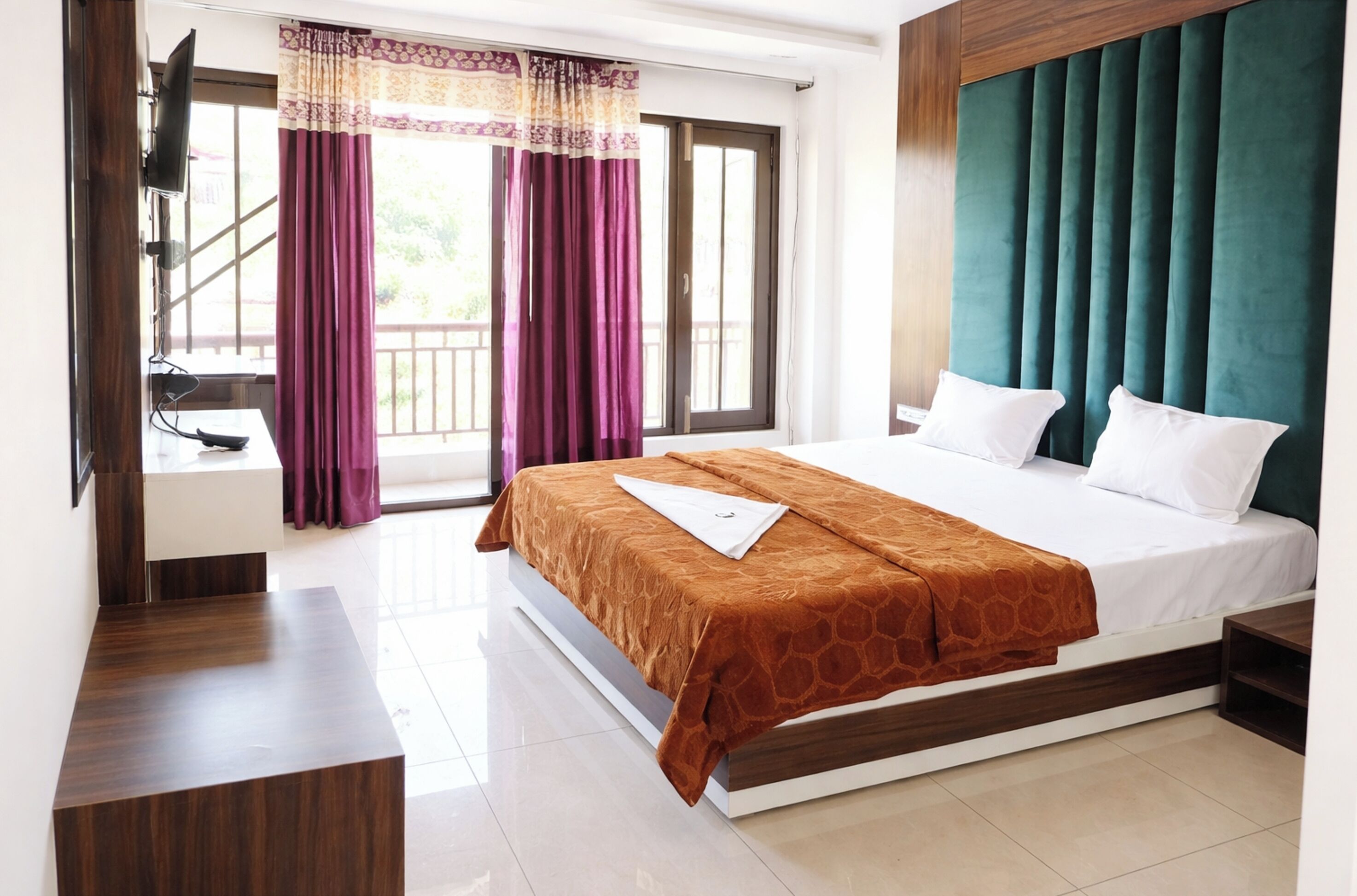 Deluxe Double Room, City View