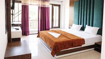 Deluxe Double Room, City View