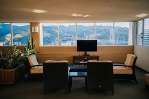 Interior - Waikiki 1BR Suites | 2 Twins & Kitchens | Pool Access | 2 Units (Honolulu)