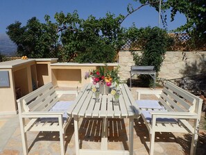 Outdoor dining - für 6 Personen und 2 Kinder by Interhome (Almyrida)