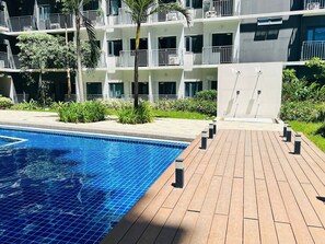 Pool - 1 Bedroom Unit near Manila Airport Clean and Comfy (Pasay City)