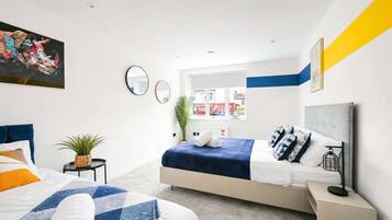 2 bedrooms, iron/ironing board, WiFi, bed sheets