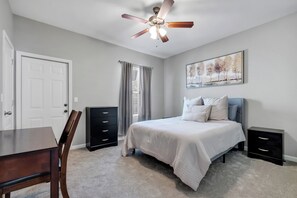 Room - FSU Home Base! Poolside Retreat 3 Mi to Campus (Tallahassee)