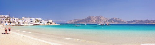 Villa 'Calypso' with Private Terrace, Wi-Fi and Air Conditioning