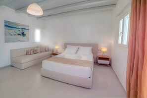 WiFi, bed sheets - Villa 'Perseis' with Private Terrace, Wi-Fi and Air Conditioning (Koufonisi)