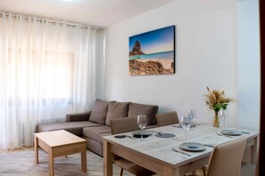 Interior - BlueCalp: Only 2 minutes to the beach & promenade - Modern living in a prime location in Calp (Calp)