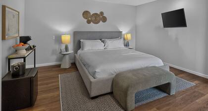 1 Block to Beach | Pool + Hot Tub + Rooftop Terrace | The Mara by AvantStay