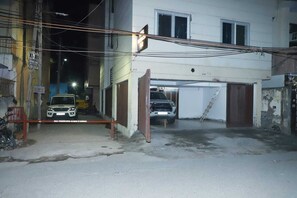 Khuôn viên nơi lưu trú