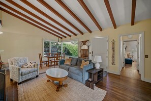 TV, fireplace - Carmelo del Sol - Carmel Home - Three blocks from the beach! (Carmel)