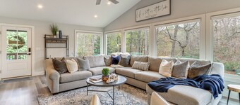 Boat Dock + Yard: Lake Lanier Gem in Gainesville