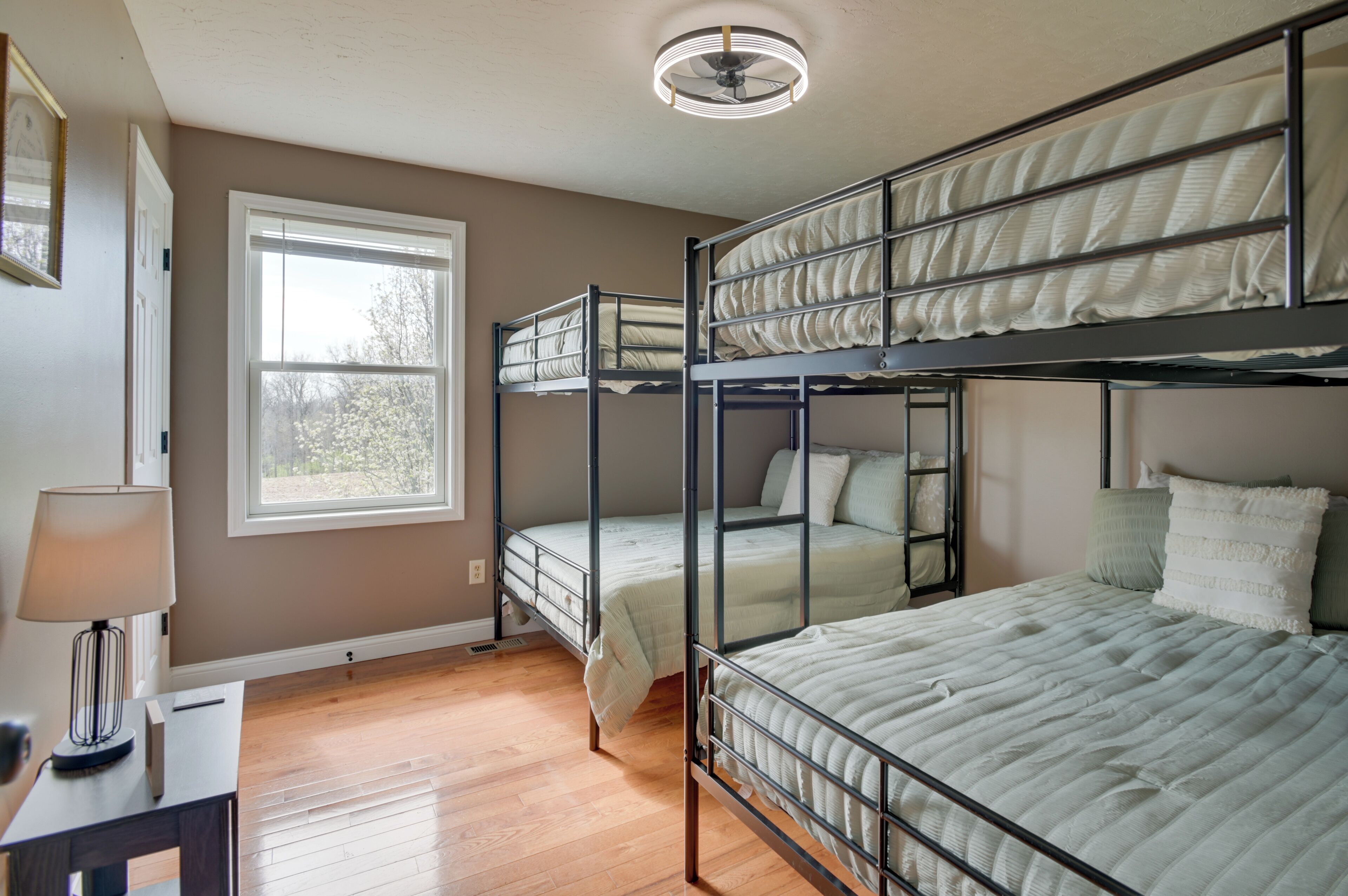 5 chambres, accès Internet, draps fournis