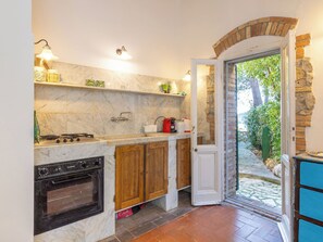 Fridge, oven, cookware/dishes/utensils - Terrazzina by Interhome (Rosignano Marittimo)