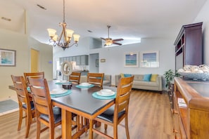 Dining - ADA Friendly! Convenient Family Home in Pensacola (Pensacola)