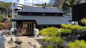 Exterior - A traditional Japanese house for rent  a place to / Songshan City Ehime (Songshan City)