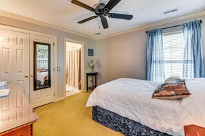 Room - 5 Mi to Coliseum! Spacious Home in Hampton Roads (Hampton)