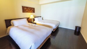 Room - Condo Building Westernstyle Suite Occupancy  / Kunigami County Okinawa (Kunigami County)