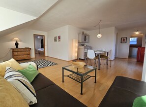 Unclassified image, 4 of 24, button - Vrbo Property (Landsberg am Lech)