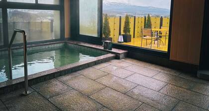 Ocean View Top Floor Corner Suite Room | Plan A / Nikaho City Akita