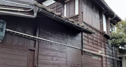 Humidifying stone bath / Yamagata City Yamagata