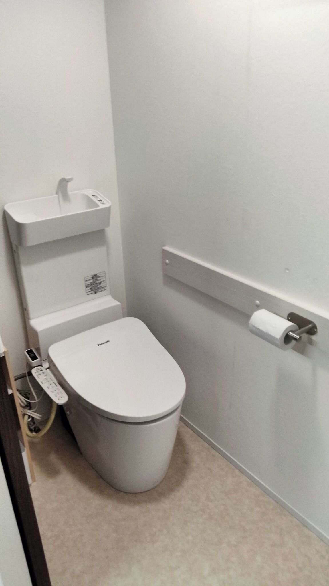 Hair dryer, towels