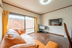 TV - Naramachi area near hot springs 17minute walk f / Beijing-cho, Nara City Nara (Beijing-cho, Nara City)
