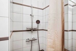 Bathroom - Studio Champs-Élysées Arc Retreat (Paris)