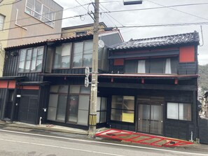 Exterior - NonSmoking Japanesestyle room 95 tatami mat / Kaga City Ishikawa (Kaga City)