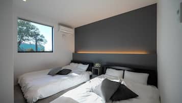3 bedrooms, desk, bed sheets