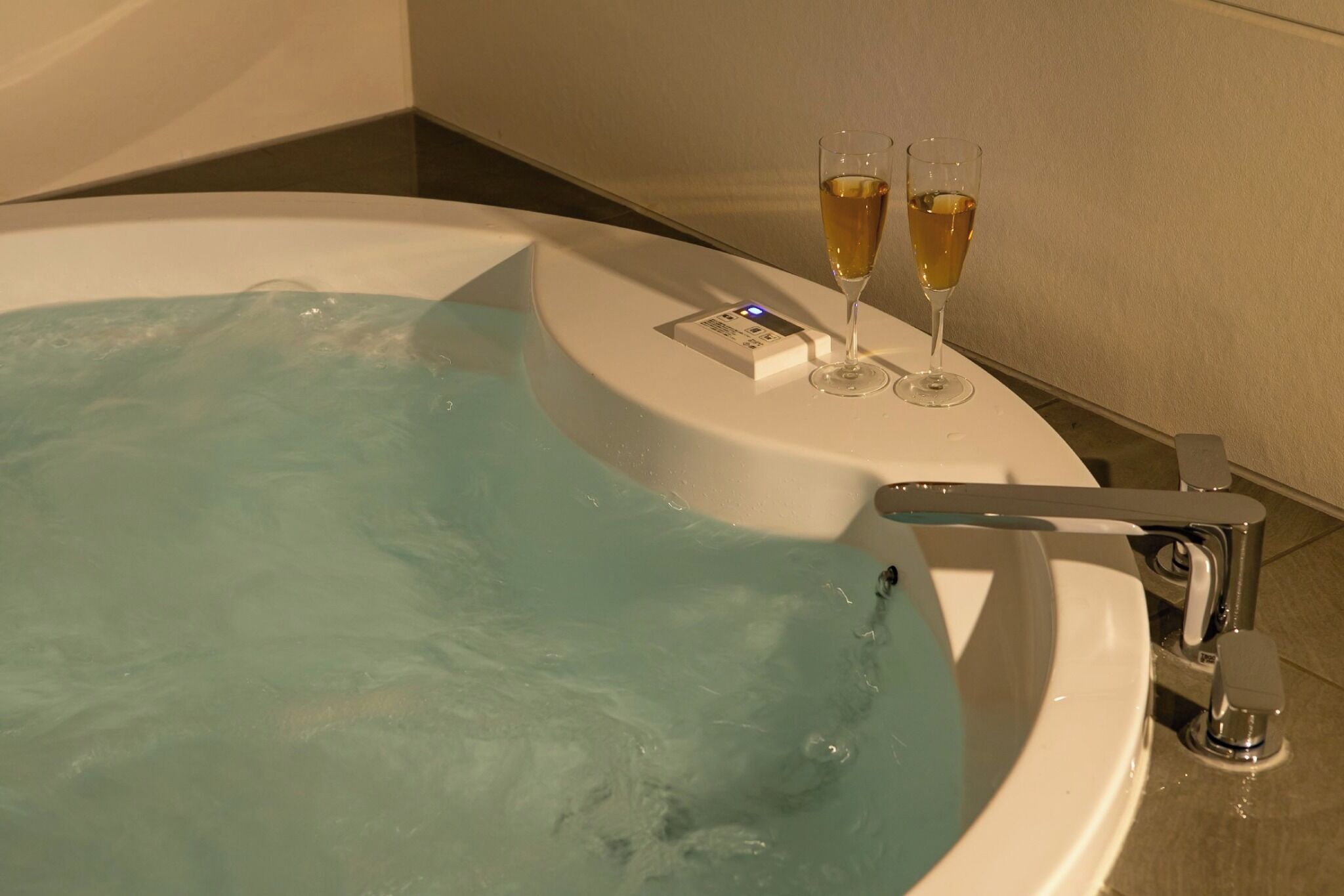 Bain à remous intérieur