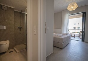 Hair dryer, towels - Moana Seafront Maisonette by RentalsPro - Pefkochori Halkidiki (Pefkochori)