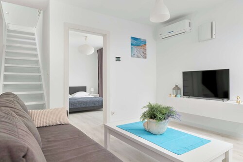 Geräumige Wohnung | 2 Schlafzimmer, Balkon, Parkplatz