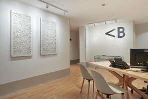 Unclassified image, 4 of 14, button - Hotel Berri Versalles (Errenteria)