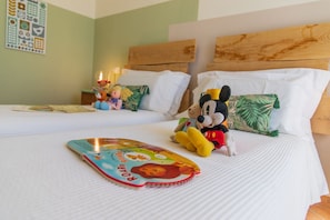 Bügeleisen/Bügelbrett, Reisekinderbett